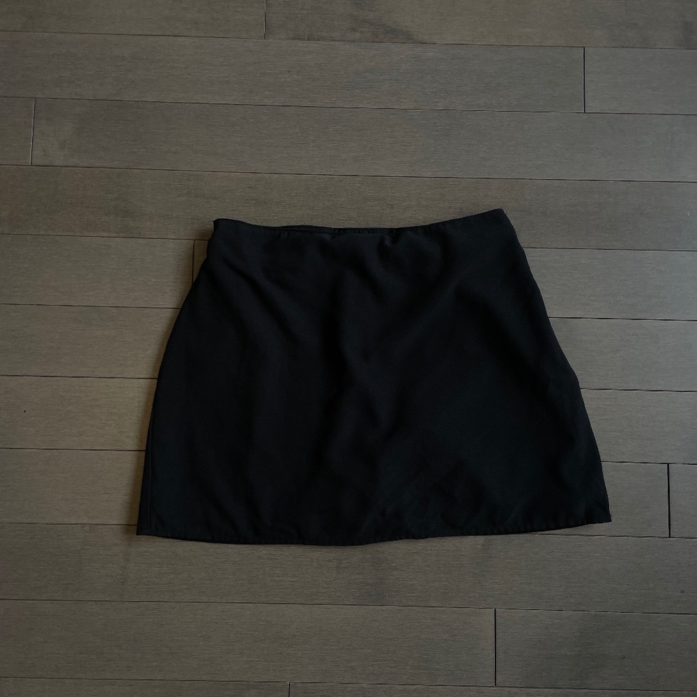Abercrombie - Black Mini Skirt (M)